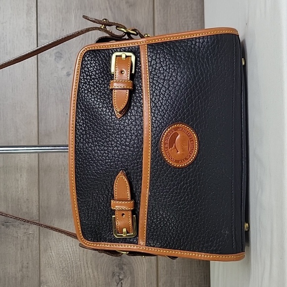 Vintage Dooney & Bourke Black and Brown Leather Crossbody Bag - Picture 2 of 13